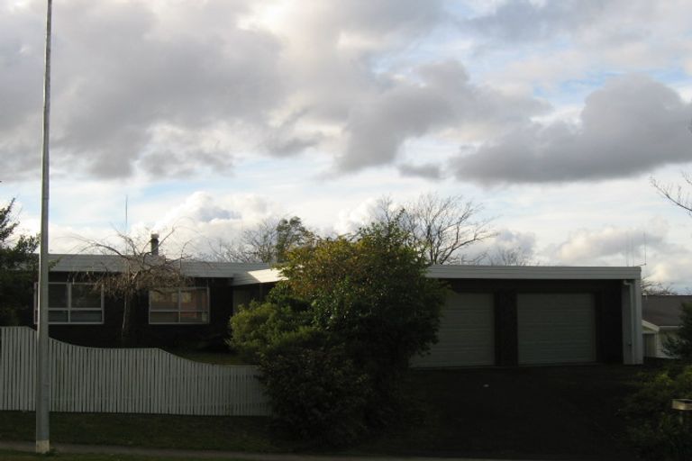 Photo of property in 24 Amanda Avenue, Dinsdale, Hamilton, 3204