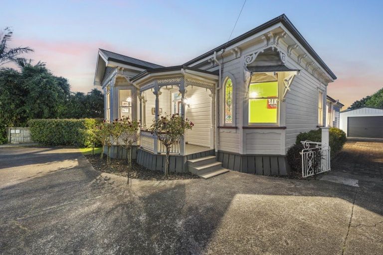 Photo of property in 163 Princes Street West, Pukekohe, 2120