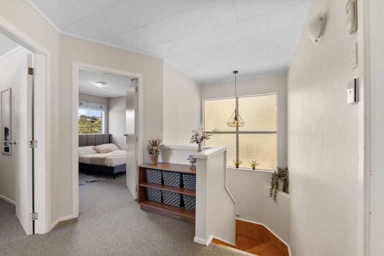 Photo of property in 74 Awanui Street, Merrilands, New Plymouth, 4312