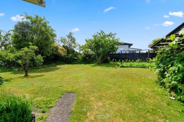 Photo of property in 11 Tawavale Street, Pukehangi, Rotorua, 3015