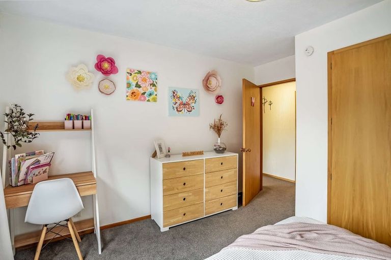 Photo of property in 16 Lancewood Drive, Halswell, Christchurch, 8025