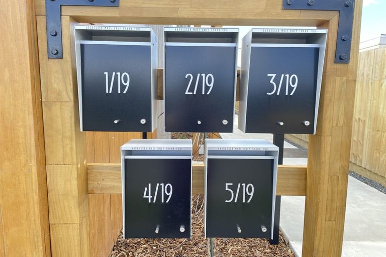 Photo of property in 2/19 Keppel Street, New Brighton, Christchurch, 8083