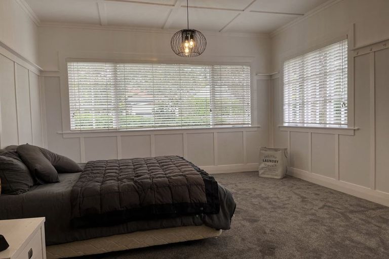 Photo of property in 1 Douglas Avenue, Mount Albert, Auckland, 1025
