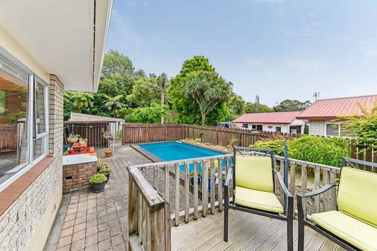 Photo of property in 1 Ngahere Street, Inglewood, 4330