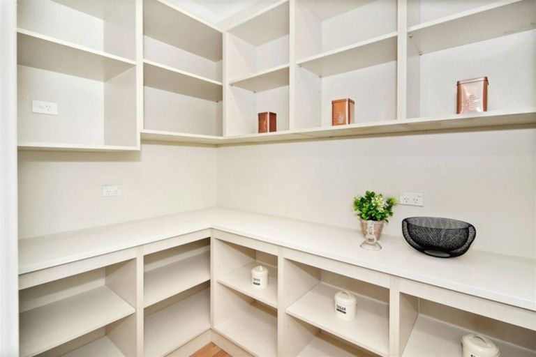 Photo of property in 33 Brywood Rise, Flagstaff, Hamilton, 3210