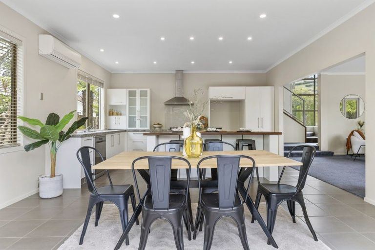 Photo of property in 2/745 Acacia Bay Road, Acacia Bay, Taupo, 3330