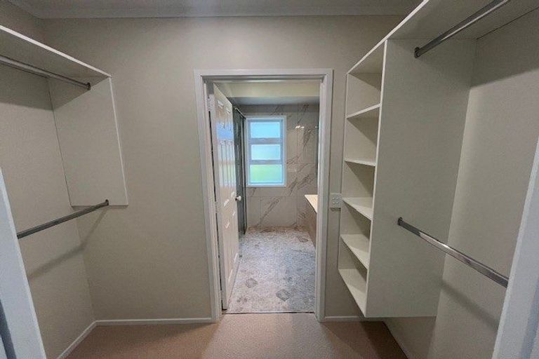 Photo of property in 3 Copperfield Terrace, Mellons Bay, Auckland, 2014