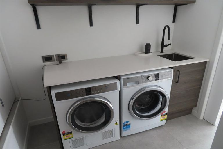 Photo of property in 2/66 Nelson Street, Howick, Auckland, 2014