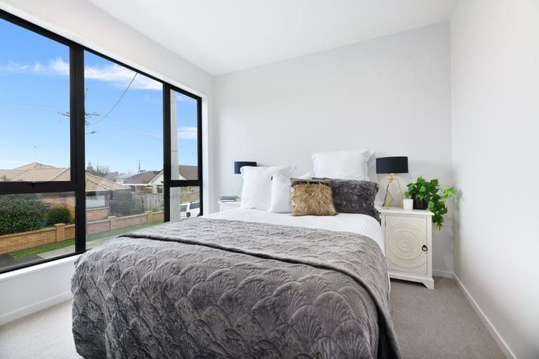 Photo of property in 18a Stratford Avenue, Milford, Auckland, 0620