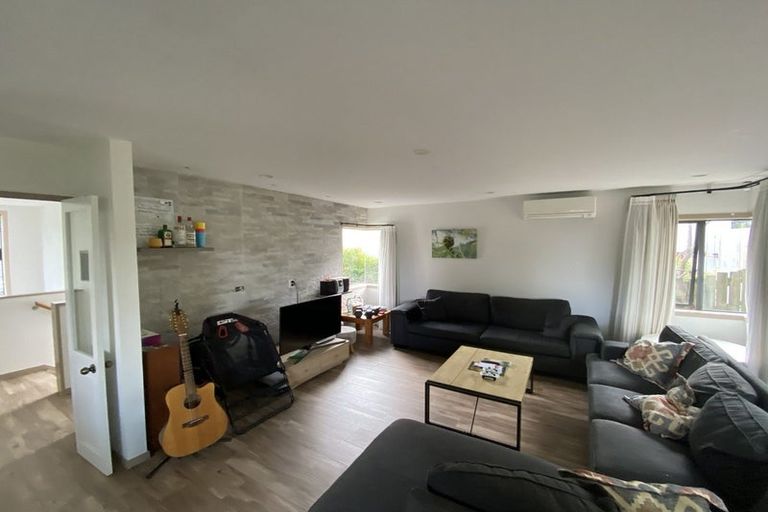 Photo of property in 18 Bush Lane, Northcote Point, Auckland, 0627