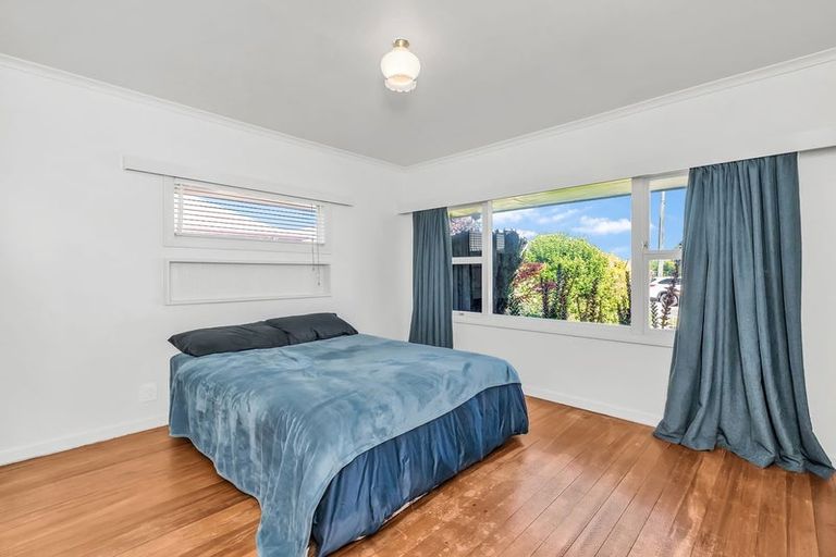 Photo of property in 8 Fatima Street, Redwood, Christchurch, 8051
