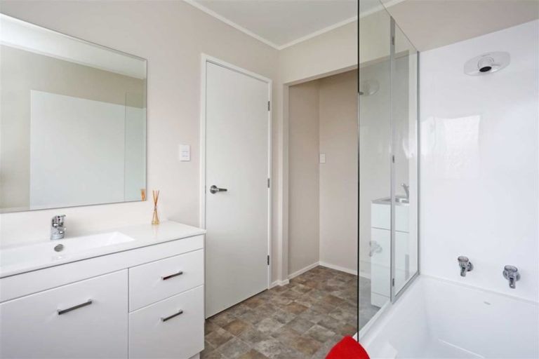 Photo of property in 11 Constable Road, Waiuku, 2123