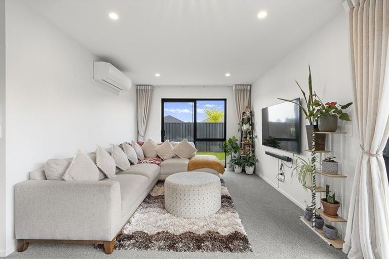 Photo of property in 100 Lenborough Drive, Rolleston, 7614