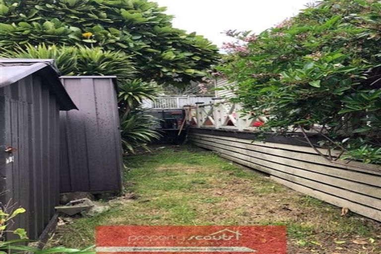 Photo of property in 23 Rimu Street, Strandon, New Plymouth, 4312