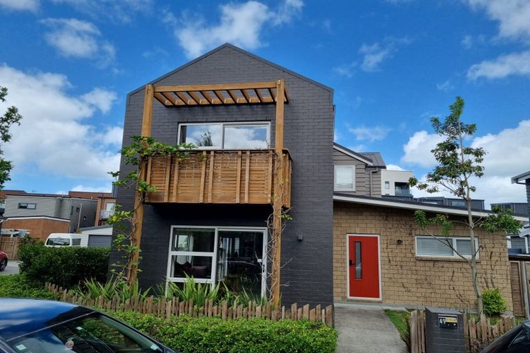 Photo of property in 49 Liquidambar Drive, Hobsonville, Auckland, 0616