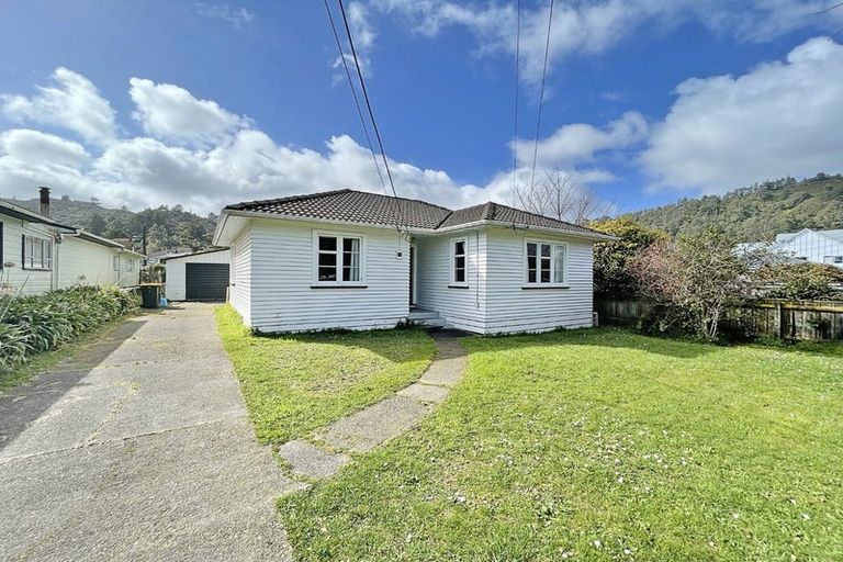 Photo of property in 145 Main Road, Wainuiomata, Lower Hutt, 5014