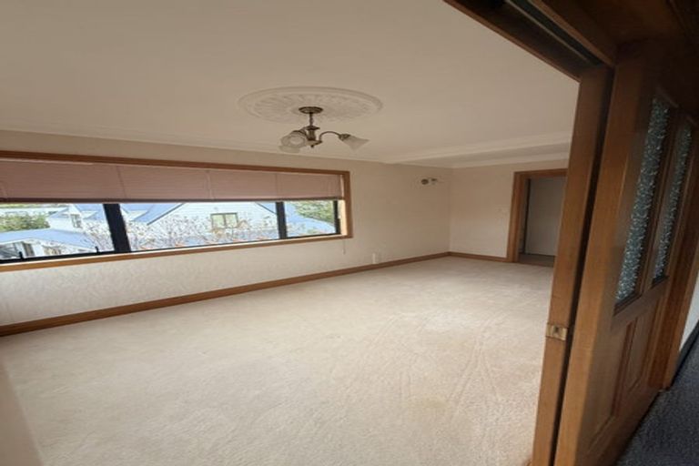 Photo of property in 4 Toi Toi Place, Northcote, Auckland, 0627