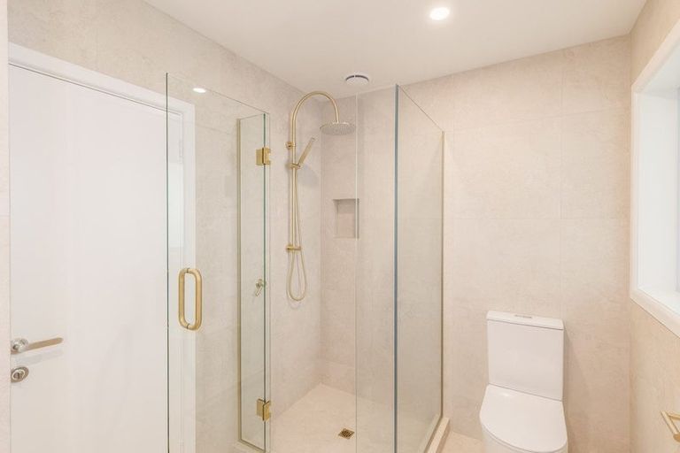 Photo of property in 9 Soleares Avenue, Mount Pleasant, Christchurch, 8081