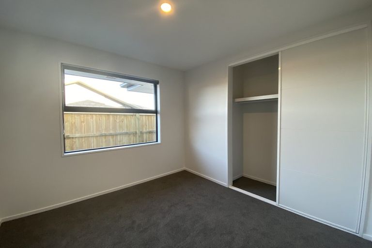 Photo of property in 20 Palmer Avenue, Glen Eden, Auckland, 0602