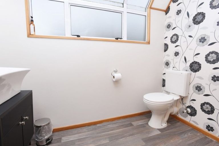 Photo of property in 96 Terrace Street, Rosedale, Invercargill, 9810