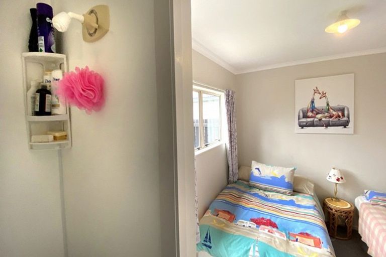 Photo of property in 105 Moa Street, Whangamata, 3620