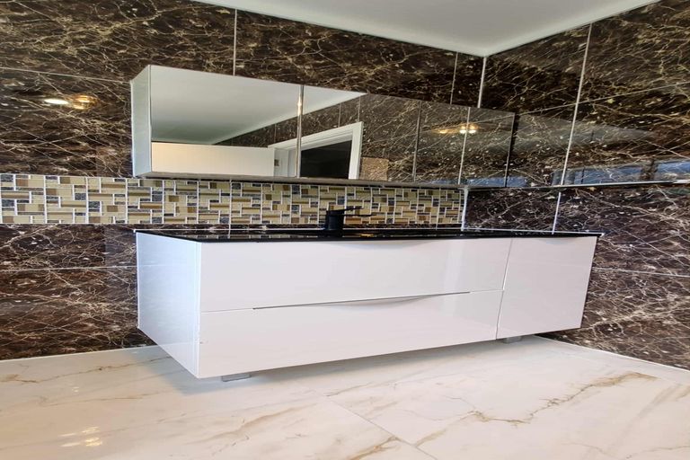 Photo of property in 516 Great South Road, Rosehill, Papakura, 2113