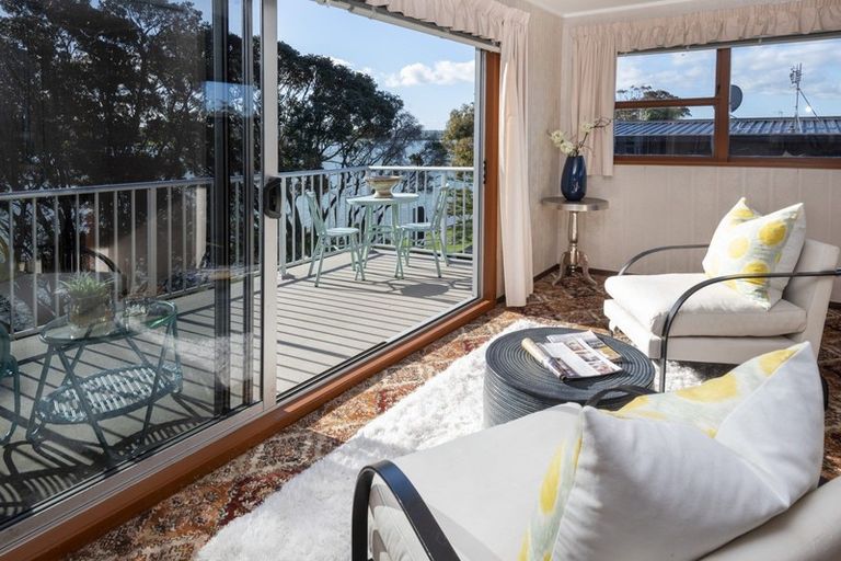 Photo of property in 71 Fisher Parade, Sunnyhills, Auckland, 2010