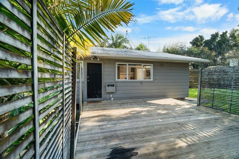 Photo of property in 32b Lyttelton Avenue, Forrest Hill, Auckland, 0620