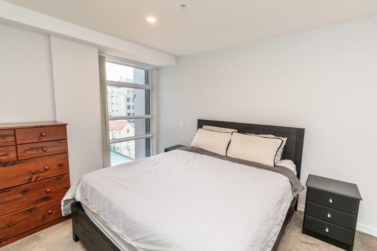 Photo of property in Pinnacle Apartments, E801/160 Victoria Street, Te Aro, Wellington, 6011