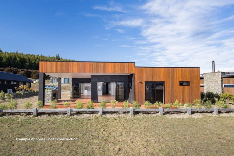 Photo of property in 43 Pounamu Avenue, Albert Town, Wanaka, 9305