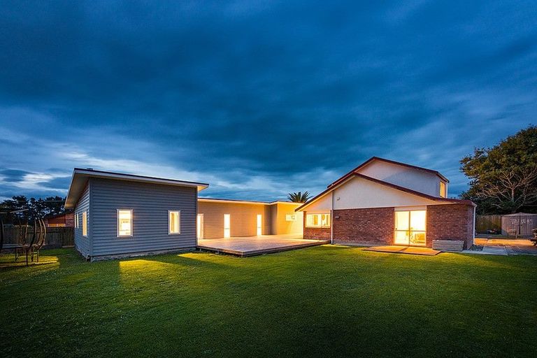 Photo of property in 184 Kelvin Grove Road, Kelvin Grove, Palmerston North, 4414