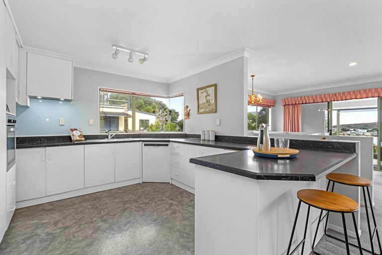 Photo of property in 30a Wainui Road, Raglan, 3225