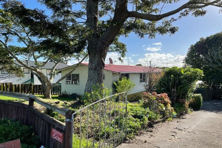 Photo of property in 13 Lismore Place, Papatoetoe, Auckland, 2025