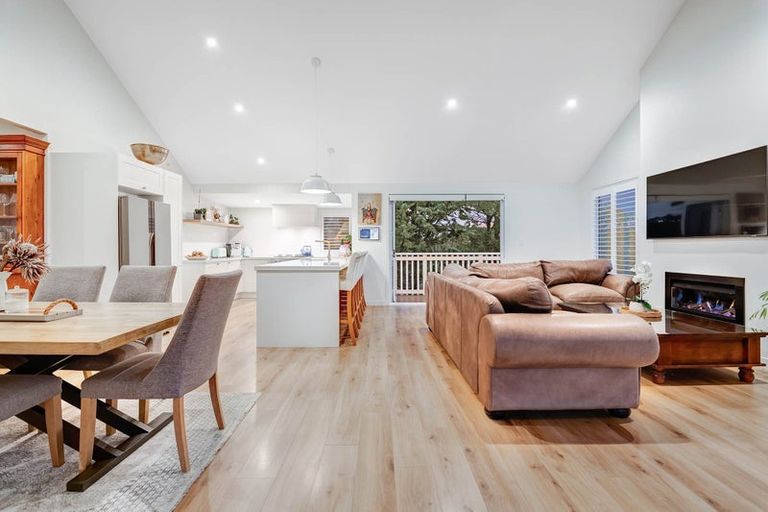 Photo of property in 6 Parkview Drive, Gulf Harbour, Whangaparaoa, 0930