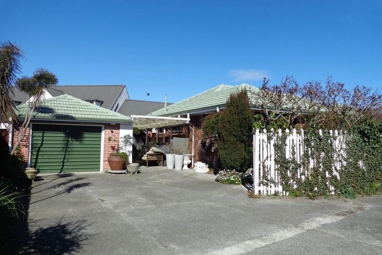 Photo of property in 1/183 Wairakei Road, Bryndwr, Christchurch, 8053