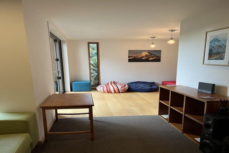 Photo of property in 24 Valley Road, Cashmere, Christchurch, 8022