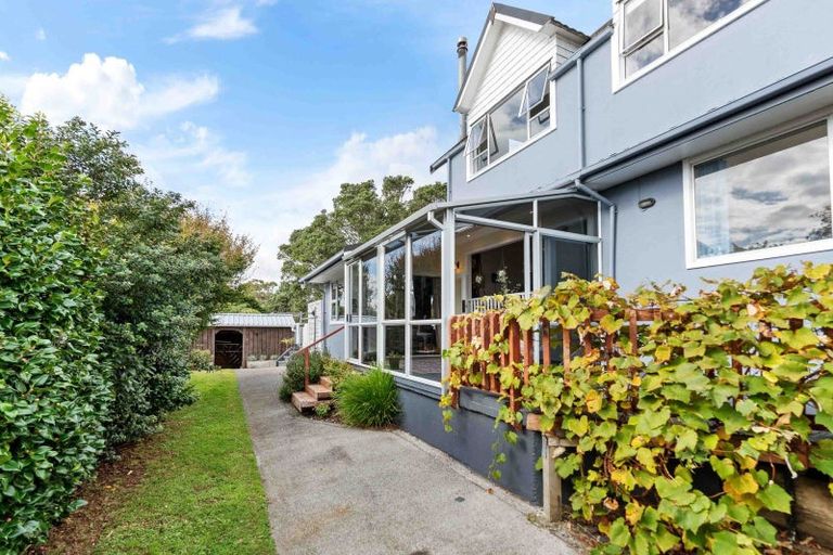 Photo of property in 15 Carlton Terrace, Westown, New Plymouth, 4310