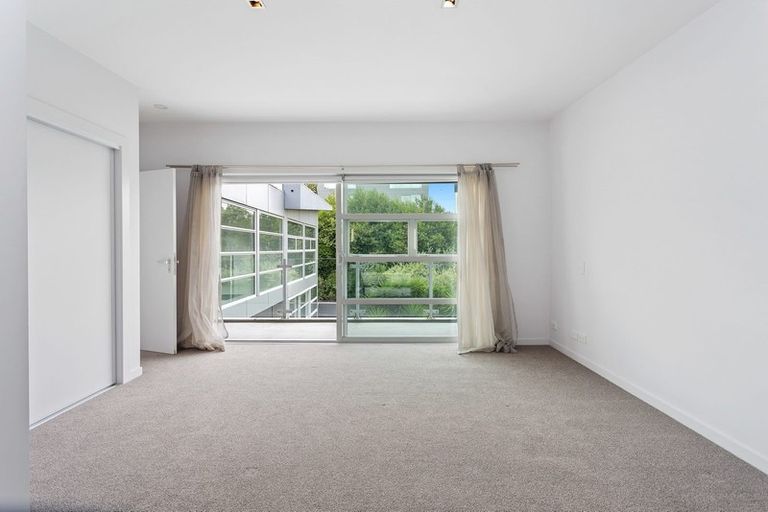 Photo of property in 6 Millbank Lane, Merivale, Christchurch, 8014