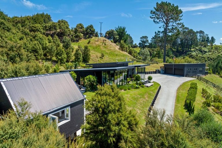 Photo of property in 343 Kanohi Road, Kaukapakapa, 0873