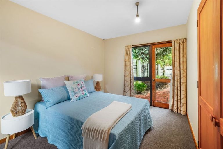 Photo of property in 202b Mount Pleasant Road, Mount Pleasant, Christchurch, 8081