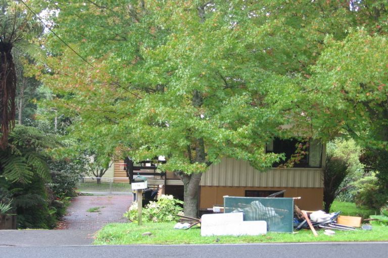 Photo of property in 178 Woodlands Park Road, Titirangi, Auckland, 0604