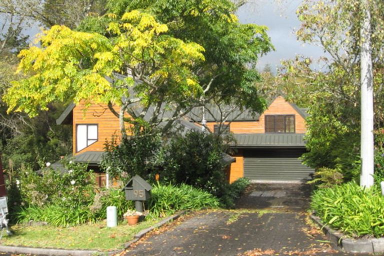 Photo of property in 95 Haseler Crescent, Howick, Auckland, 2014