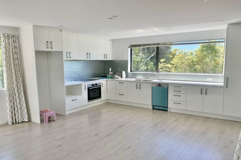 Photo of property in 2/147 Kowhai Road, Mairangi Bay, Auckland, 0630