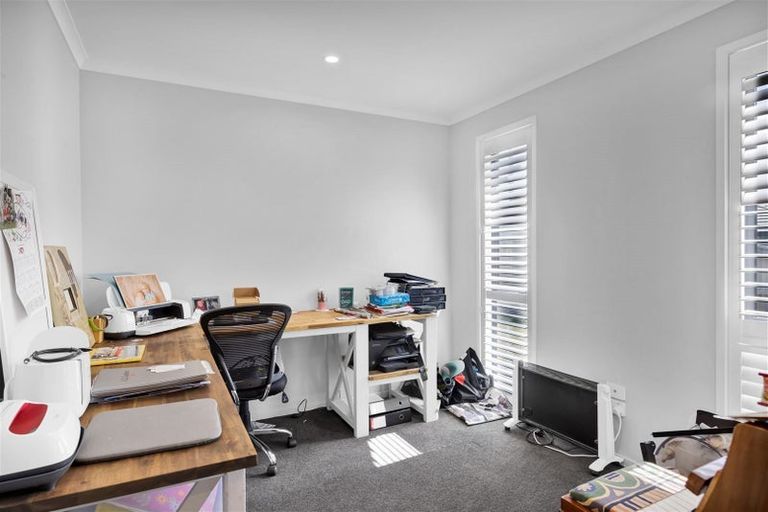 Photo of property in 8 The Terrace, Bell Block, New Plymouth, 4312
