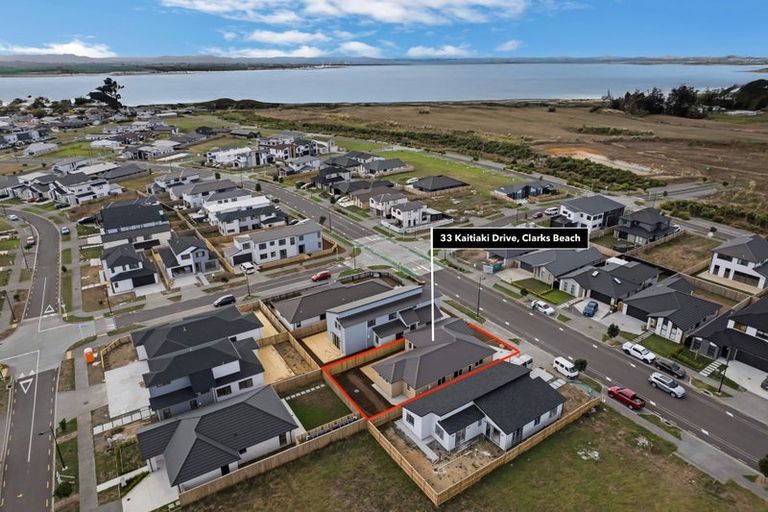 Photo of property in 33 Kaitiaki Drive, Clarks Beach, 2122