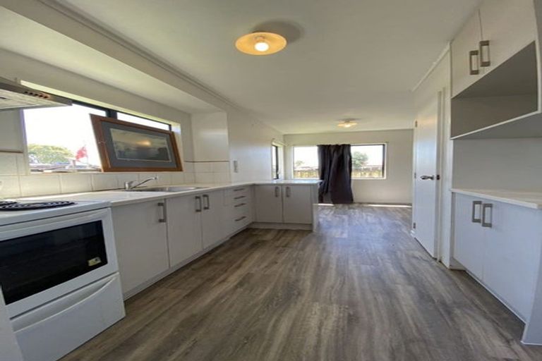 Photo of property in 3/39 Templeton Place, Clendon Park, Auckland, 2103