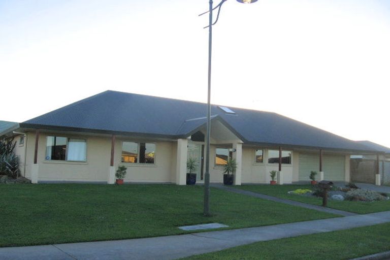 Photo of property in 5 Diomede Glade, Flagstaff, Hamilton, 3210