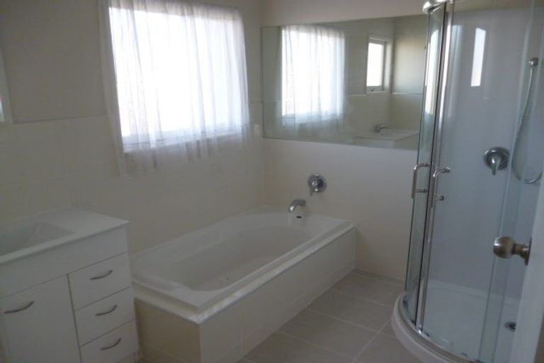 Photo of property in 63 Bramley Drive, Farm Cove, Auckland, 2012