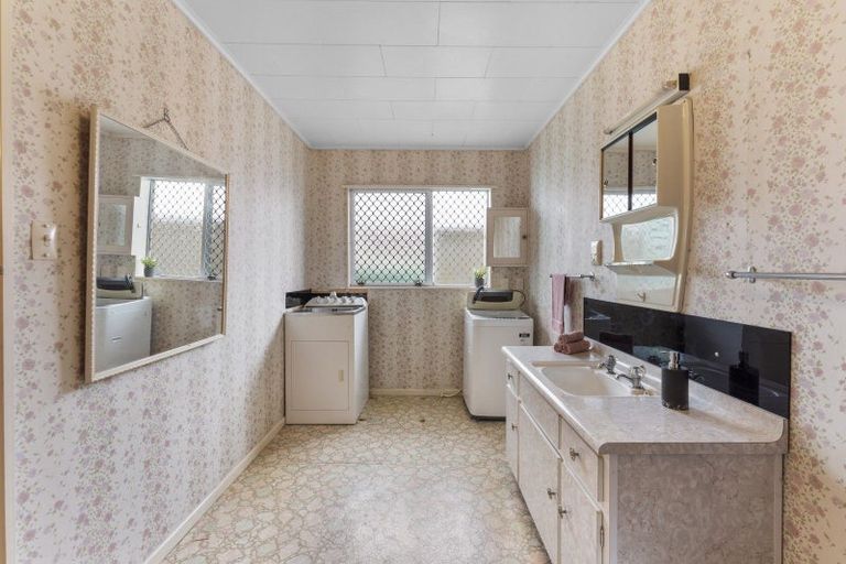 Photo of property in 2/31 King Street, Ebdentown, Upper Hutt, 5018