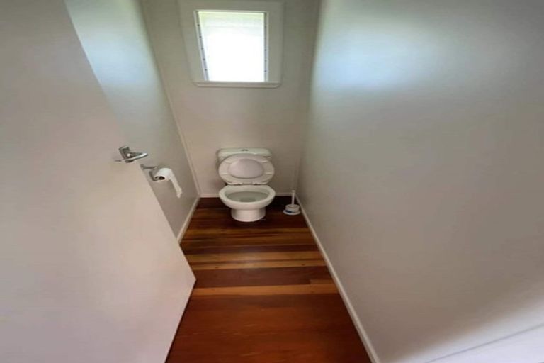 Photo of property in 4 Roband Avenue, Glenfield, Auckland, 0629